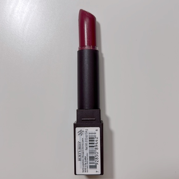 Burt’s Bees Satin Lipstick - Picture 2 of 4